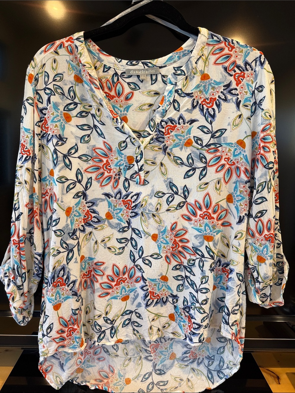 Daniel Rainn Cream Floral Print V-Neck Roll-Tab Sleeve Tunic